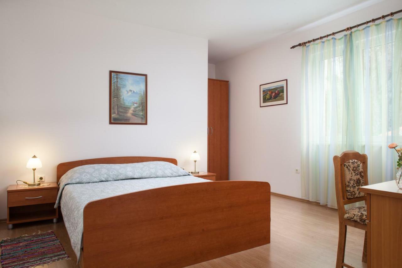 Apartments Cvjetni Dvori マカルスカ エクステリア 写真