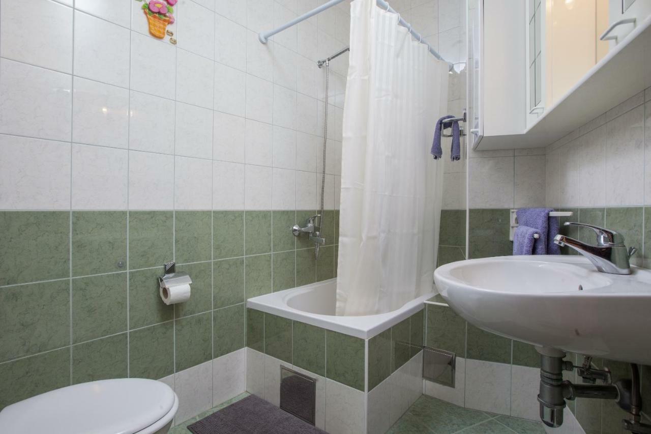 Apartments Cvjetni Dvori マカルスカ エクステリア 写真