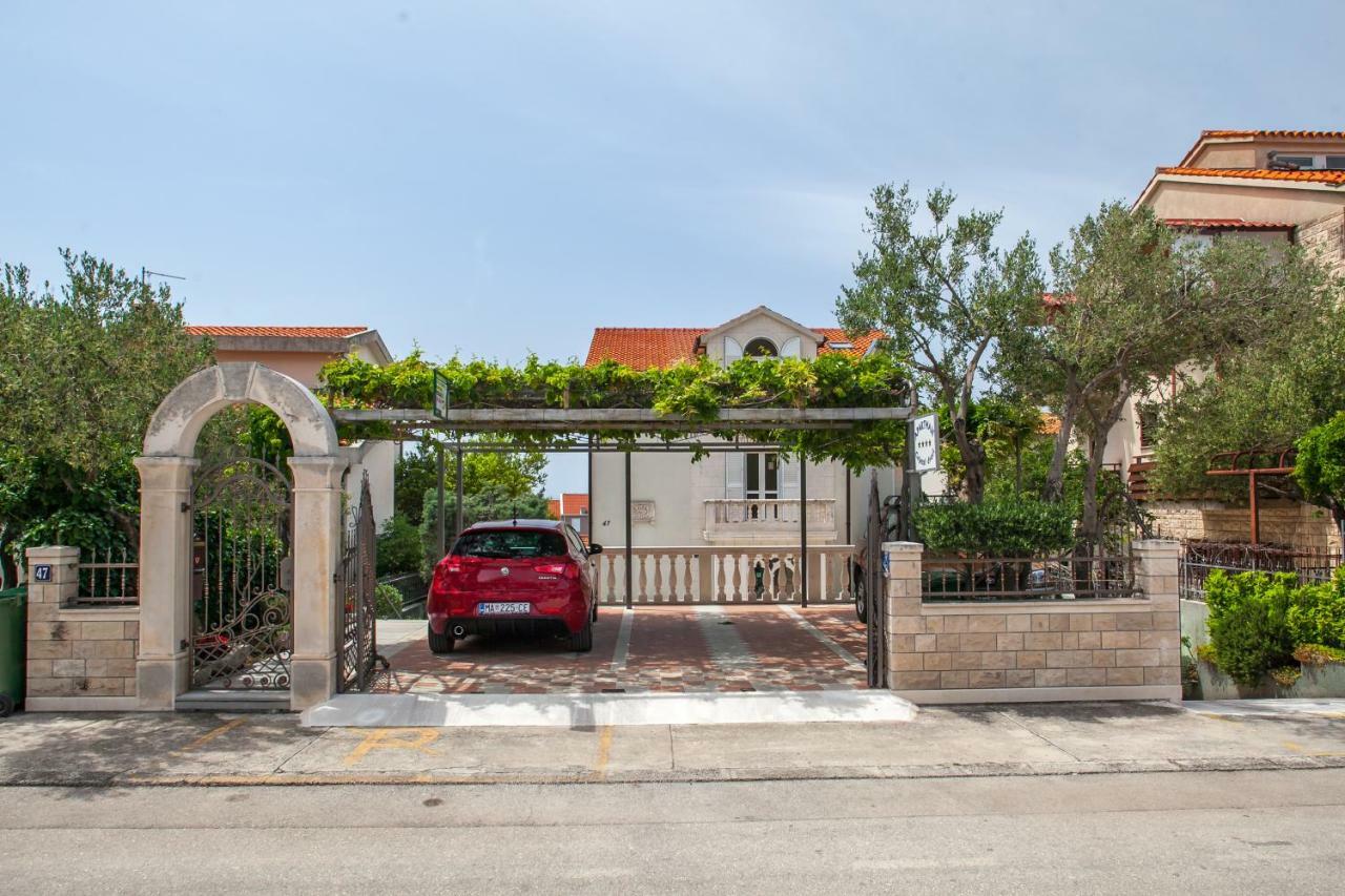 Apartments Cvjetni Dvori マカルスカ エクステリア 写真