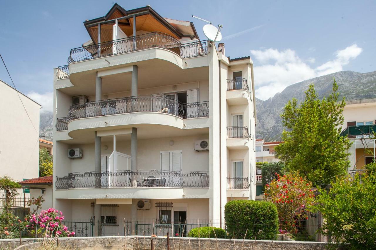 Apartments Cvjetni Dvori マカルスカ エクステリア 写真