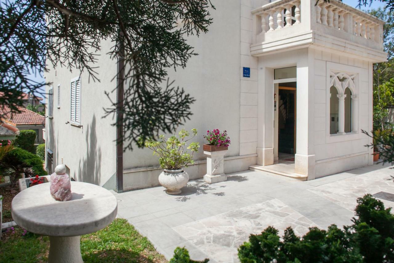 Apartments Cvjetni Dvori マカルスカ エクステリア 写真