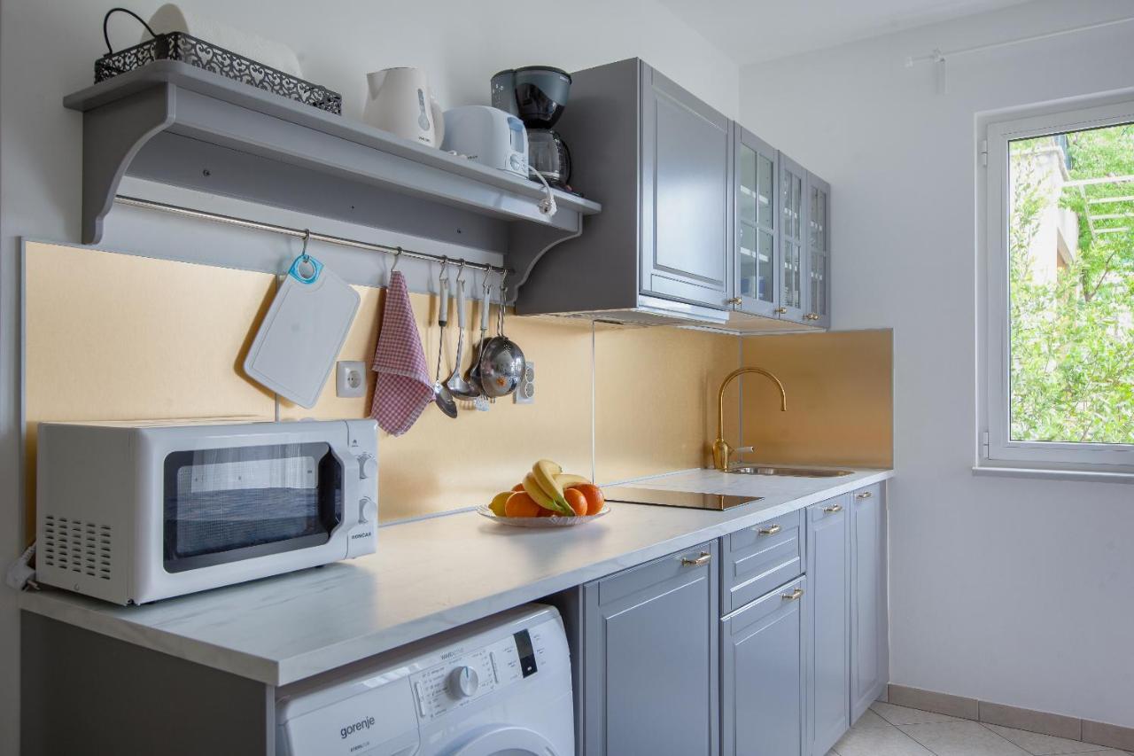 Apartments Cvjetni Dvori マカルスカ エクステリア 写真